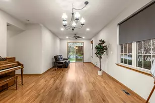 1280 Brookdale Dr, Carpentersville, IL 60110 - Photo 3