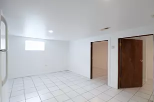 3306 W Le Moyne St, Chicago, IL 60651 - Photo 35