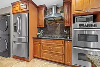 145 E Raleigh Court, Bloomingdale, IL 60108 - Photo 9