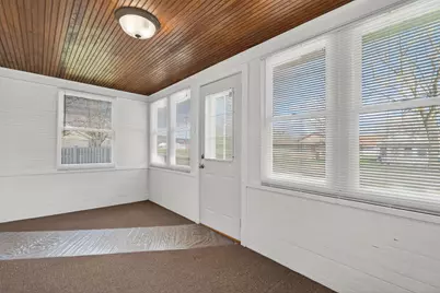 359 Crotty Avenue, Seneca, IL 61360 - Photo 9