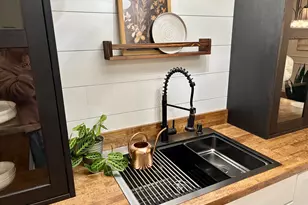 112 Donoho Dr, Salem, IL 62881 - Photo 7