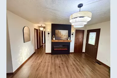 112 Donoho Drive, Salem, IL 62881 - Photo 11