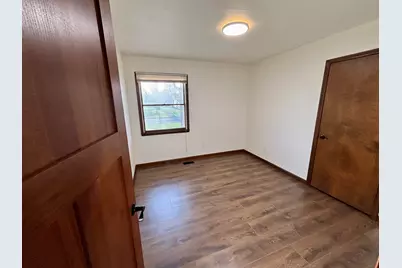 112 Donoho Drive, Salem, IL 62881 - Photo 17