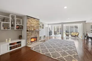 12304 Arlington Dr, Huntley, IL 60142 - Photo 3