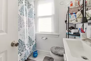 4462 W Wilson Ave, Chicago, IL 60630 - Photo 9