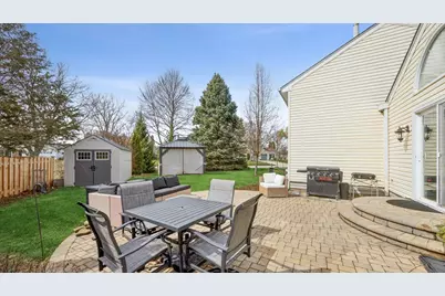 992 Ascot Drive, Crystal Lake, IL 60014 - Photo 23