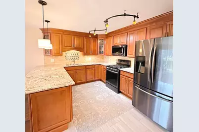 1575 Sandpebble Drive #104, Wheeling, IL 60090 - Photo 3