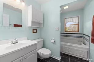 1005 Meadow Ln, Elgin, IL 60123 - Photo 13