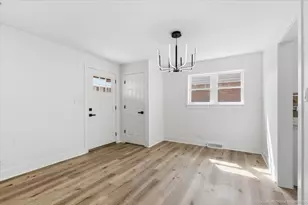 12806 S Laflin St, Calumet Park, IL 60827 - Photo 5