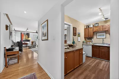 835 Ridge Avenue #507, Evanston, IL 60202 - Photo 3