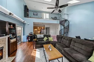 811 W Superior St, Chicago, IL 60642 - Photo 5