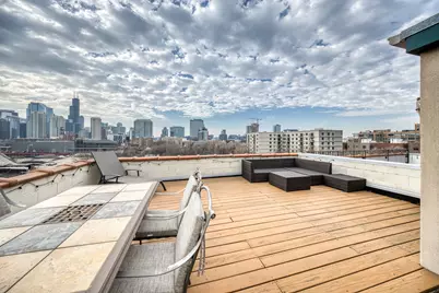 811 W Superior Street #4, Chicago, IL 60642 - Photo 23