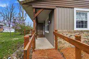 208 NW Madison St, Hopedale, IL 61747 - Photo 3