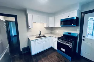 35 166th Pl, Calumet City, IL 60409 - Photo 3