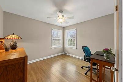 904 Gamon Road, Wheaton, IL 60189 - Photo 15