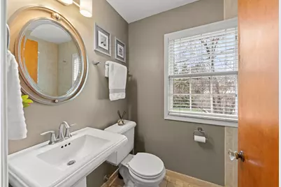 904 Gamon Road, Wheaton, IL 60189 - Photo 17