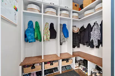 1648 W Fletcher Street, Chicago, IL 60657 - Photo 17