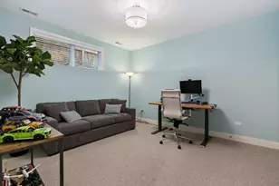 1648 W Fletcher St, Chicago, IL 60657 - Photo 41