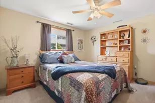 10606 W Eastwood Rd, Beach Park, IL 60087 - Photo 11