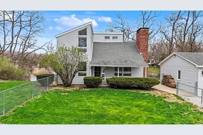 304 Eagle Bluff Drive, Oakwood, IL 61858 - Photo 3