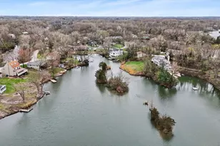 304 Eagle Bluff Dr, Oakwood, IL 61858 - Photo 51