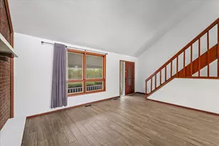 304 Eagle Bluff Dr, Oakwood, IL 61858 - Photo 11