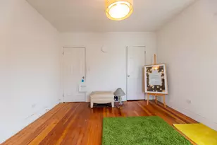 7601 S Bennett Ave, Chicago, IL 60649 - Photo 17