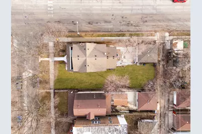 7601 S Bennett Avenue, Chicago, IL 60649 - Photo 35