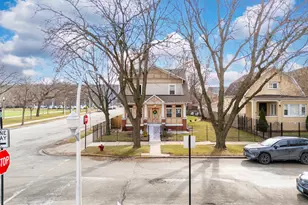 7601 S Bennett Ave, Chicago, IL 60649 - Photo 43