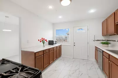 [Address not provided], Hanover Park, IL 60133 - Photo 11