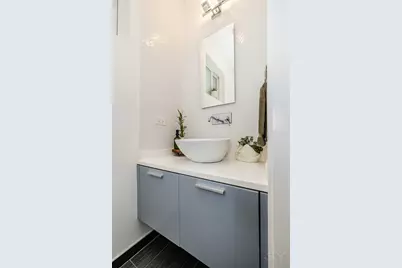 875 N Marshfield Avenue #1, Chicago, IL 60622 - Photo 9