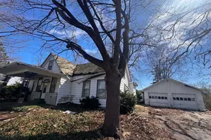 18 W Vine St, Piper City, IL 60959 - Photo 5