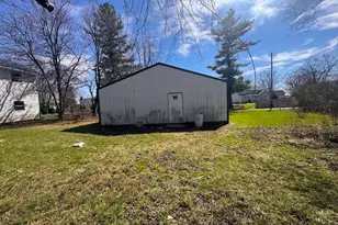 18 W Vine St, Piper City, IL 60959 - Photo 3