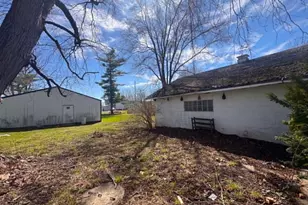 18 W Vine St, Piper City, IL 60959 - Photo 9