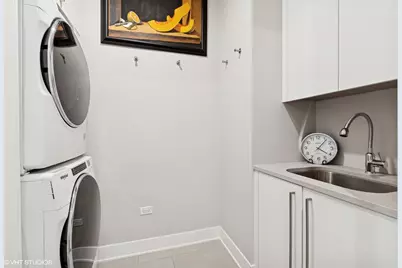 403 N Wabash Street #15B, Chicago, IL 60611 - Photo 25