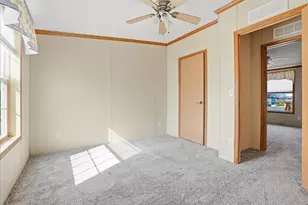 233 Avenue E St, Bloomington, IL 61704 - Photo 25