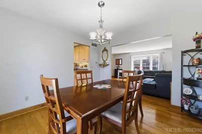 1462 Adams Avenue, Saint Charles, IL 60174 - Photo 9