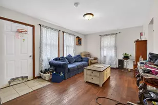 627 S Circle Dr, Wilmington, IL 60481 - Photo 9