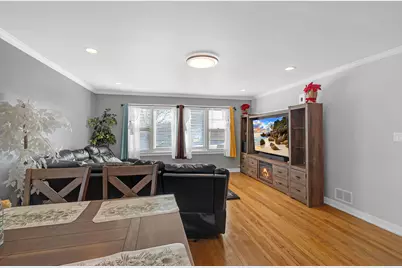 5032 Crain Street, Skokie, IL 60077 - Photo 15