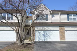 842 Amelia Ct, Grayslake, IL 60030 - Photo 1