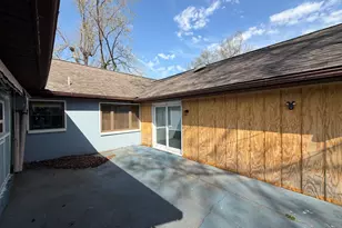 43 Ridge Rd, Centralia, IL 62801 - Photo 21