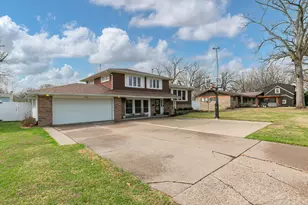 2316 29 1/2 St, Rock Island, IL 61201 - Photo 35