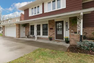 2316 29 1/2 St, Rock Island, IL 61201 - Photo 33