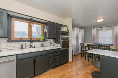 2316 29 1/2 Street, Rock Island, IL 61201 - Photo 17