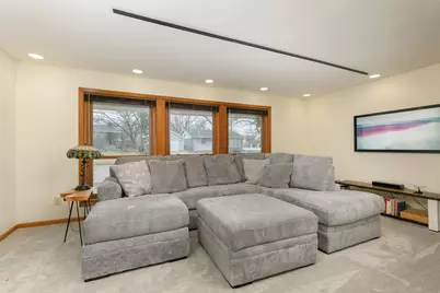 2316 29 1/2 Street, Rock Island, IL 61201 - Photo 5