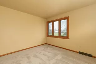 2316 29 1/2 St, Rock Island, IL 61201 - Photo 21