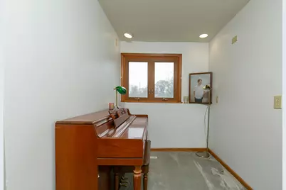 2316 29 1/2 Street, Rock Island, IL 61201 - Photo 7