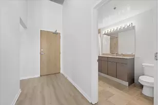 [Address not provided], Chicago, IL 60661 - Photo 15