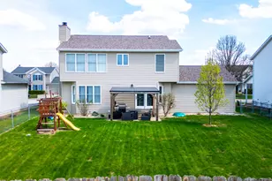 22 Long Cove Ct, Bloomington, IL 61704 - Photo 35