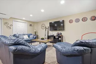 22 Long Cove Ct, Bloomington, IL 61704 - Photo 27